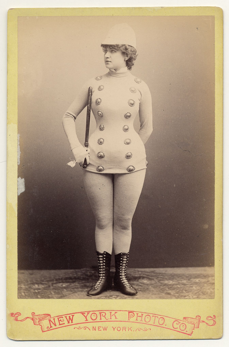 Illustration for article titled The First Ever Cosplay Photos, From the 1890s
